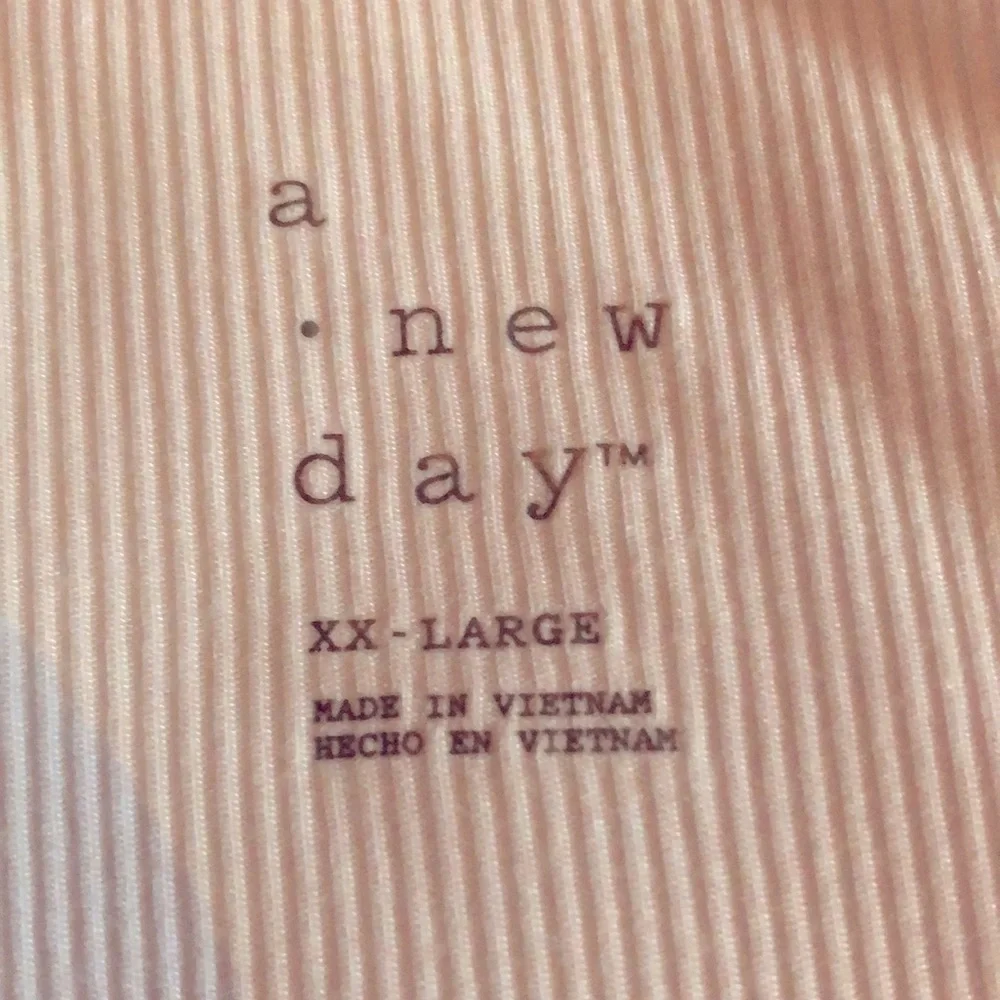 LK NW 🥶 BUNDLE OF 2 LIGHTWEIGHT THERMAL LONG SLEEVE BASE LAYER TOPS Women’s XXL - Picture 5 of 7